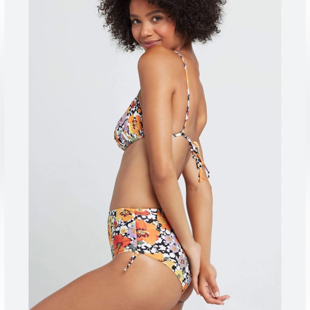 L Space✨ Sungazer Bikini Top & Bottom Set. Price is firm no offers - Picture 2 of 11